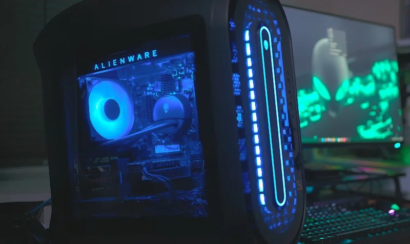 Alienware Aurora R14 VR Gaming Desktop